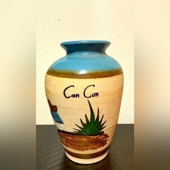 Mexican Pottery Cancun Souvenir Vase - 6" - Picture 1 of 10